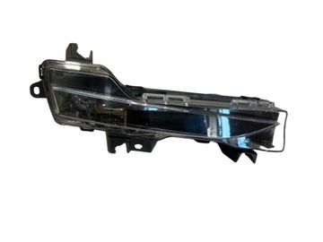 Tesla 3 Y halogen przeciwmgłowy prawy RH 1624798-00-A