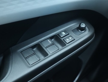 Suzuki Swift VI Hatchback Facelifting 1.2 DualJet SHVS 83KM 2024 Suzuki Swift 1.2, Salon Polska, 1. Właściciel, zdjęcie 12