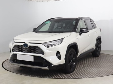 Toyota RAV4 IV MPV Facelifting 2.5 Hybrid 197KM 2018 Toyota RAV 4 2.5 Hybrid, Salon Polska, Serwis ASO, zdjęcie 1