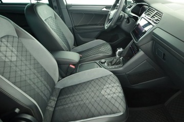 Volkswagen Tiguan II SUV Facelifting 2.0 TSI 190KM 2022 VW Tiguan 2.0 TSI, Salon Polska, 1. Właściciel, zdjęcie 6