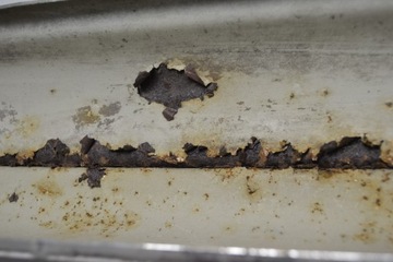 Mercedes W123 Центр длинного заднего бампера