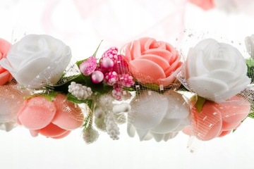 WIANEK KOMUNIJNY NA GŁOWE WIANUSZEK KWIATY RÓŻE BRANSOLETKA DO KOMUNII