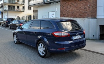 Ford Mondeo IV Kombi 2.0 Duratorq TDCi DPF 140KM 2014 Ford Mondeo SW 2,0TDCI Lift Salon PL 2014 r. 2.0 Diesel 140KM, zdjęcie 2