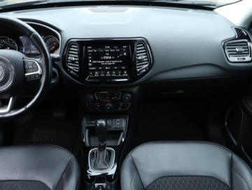 Jeep Compass II SUV 1.3 TMair 150KM 2020 Jeep Compass 1.3 T-GDI, Salon Polska, Serwis ASO, zdjęcie 7