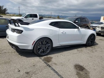Chevrolet Camaro VI 2023 Chevrolet Camaro ZL1 2023 6.2l 6.2 Benzyna 650KM, zdjęcie 3