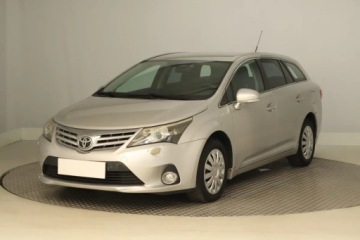Toyota Avensis III Wagon Facelifting 2.0 D-4D 124KM 2012 Toyota Avensis 2.0 D-4D, Klima, Klimatronic, zdjęcie 1