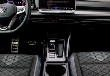 Volkswagen Golf VIII Variant 1.5 eTSI 150KM 2024 Volkswagen Golf Variant 1.5TSI e 150KM R-Line, Kamera 360, Podgrzewane Fot, zdjęcie 17