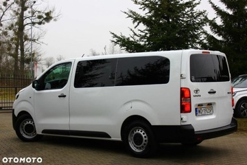 Toyota Proace II Verso Compact 2.0 D-4D 150KM 2020 Toyota ProAce Toyota ProAce D-4D Long 3,0t Mobilny Life 2.0 Diesel 150KM, zdjęcie 18