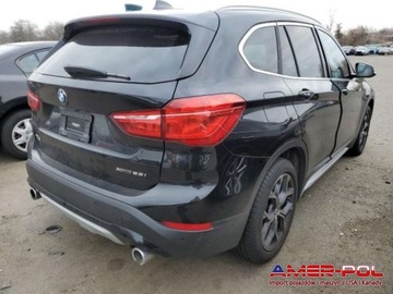 BMW X1 F48 2021 BMW X1 2021, 2.0L, 4x4, porysowany lakier, zdjęcie 3