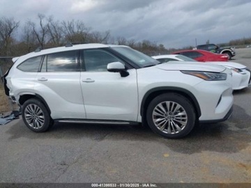 Toyota Highlander III 2024 Toyota Highlander Platinum, 2024r., 2.4L 2.4 Benzyna 265KM, zdjęcie 4