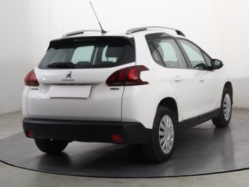 Peugeot 2008 I SUV Facelifting 1.2 PureTech 110KM 2017 Peugeot 2008 1.2 PureTech, Salon Polska, Navi, zdjęcie 4