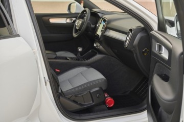 Volvo XC40 2022 PANORAMA __KAMERA__KEYLESS GO __GRZANE FOTELE I KIEROWNICA, zdjęcie 25