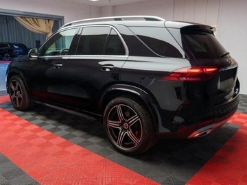 Mercedes GLE V167 SUV Facelifting 2.0 300d 269KM 2025 MERCEDES-BENZ GLE 300 d 4-Matic AMG Line 2.0 (269KM) 2025, zdjęcie 2