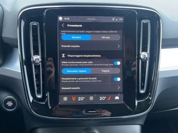 Volvo XC40 Crossover Facelifting 2.0 B3 163KM 2025 Volvo XC 40 VOLVO XC40 B3 Plus Dark Benzyna (163+1, zdjęcie 28