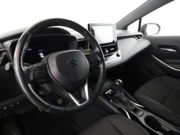 Suzuki Swace Kombi 1.8 Hybrid 122KM 2022 Suzuki Swace Comfort+ hybryda grzane fotele kamera, zdjęcie 13