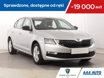 Skoda Octavia III Liftback Facelifting 1.5 TSI ACT 150KM 2019 Skoda Octavia 1.5 TSI, Salon Polska, Klima