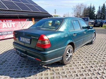 Mercedes Klasa C W202 Sedan W202 1.8 122KM 1997 Mercedes-Benz C 180 Mercedes C klasa 1.8 97r, zdjęcie 3