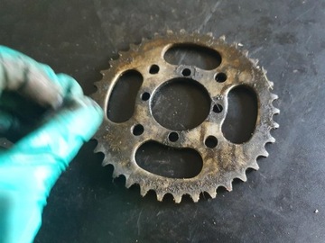 ВЕДУЩАЯ ЗВЕЗДОЧКА SUZUKI GZ MARAUDER 125 GN