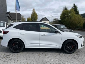 Ford Kuga III SUV Facelifting 2.5 FHEV 180KM 2025 Od ręki - ST-Line X eCVT 2.5 FHEV FWD 180KM / Pakiet Black, Winter, zdjęcie 1