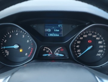 Ford Focus III Kombi Facelifting 1.0 EcoBoost 125KM 2014 Ford Focus 1.0 EcoBoost, Klima, Klimatronic, zdjęcie 10