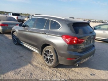 BMW X1 F48 2021 BMW X1 sdrive28i, 2021r., 2.0L 2.0 Benzyna 228KM, zdjęcie 3