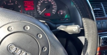 Audi A8 D2 Sedan 2.8 30V 193KM 1997 Audi A8 2.8B zarejestrowany automwt 2.8 Benzyna 193KM, zdjęcie 24