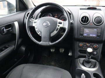 Nissan Qashqai I Crossover Facelifting  1.5 dCi 110KM 2012 Nissan Qashqai 1.5 dCi, Navi, Klima, Klimatronic, zdjęcie 6
