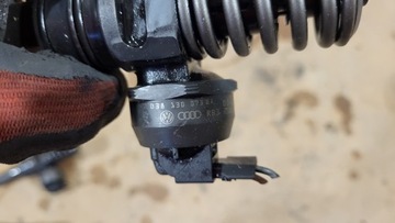 НАСОС ИНЖЕКТОР AUDI VW SEAT PASSAT LIFT 1.9 TDI 038130073BA
