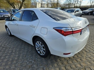 Toyota Corolla XI Sedan Facelifting 1,6 Valvematic 132KM 2018 Toyota Corolla 1.6 Benzyna 132KM PL automat, zdjęcie 3