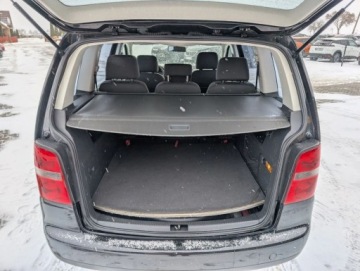 Volkswagen Touran I 1.6 102KM 2004 Volkswagen Touran Navi Alu Tempomat Serwis Gwarancja 1.6 BenzynaLPG 102KM, zdjęcie 32