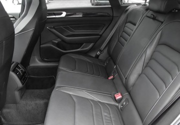 Volkswagen Arteon Fastback Facelifting 2.0 TDI 200KM 2023 Volkswagen Arteon 2.0TDI 200KM R-Line 4MOTION DSG, Nawigacja Satelitarna,, zdjęcie 9