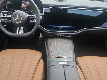 Mercedes Klasa E W214 Sedan 2.0 200 204KM 2025 E Klasa 200 4-Matic AMG 2.0 (204KM) 2025, zdjęcie 6