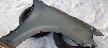 BLATNÍK LEVÝ PŘEDNÍ MITSUBISHI PAJERO IV