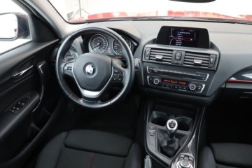 BMW Seria 1 F20-F21 Hatchback 5d 114i 102KM 2013 BMW 1 114i, Navi, Klima, Klimatronic, Parktronic, zdjęcie 6