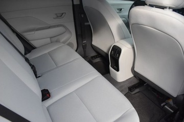 Hyundai Kona II 2023 Hyundai Kona HYUNDAI KONA 2.0 150KM ALU18 LED NAVI Virtual Kamera Gwarancj, zdjęcie 31