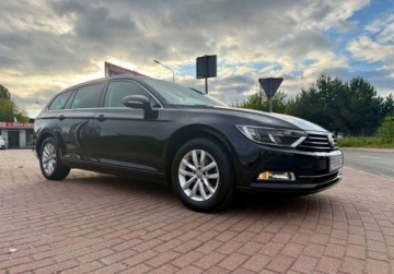 Volkswagen Passat B8 Variant 2.0 TDI BlueMotion SCR 150KM 2016 Volkswagen Passat 2.0Tdi 150PS NAVI EL.hak Extra stan 2.0 Diesel 150KM, zdjęcie 20