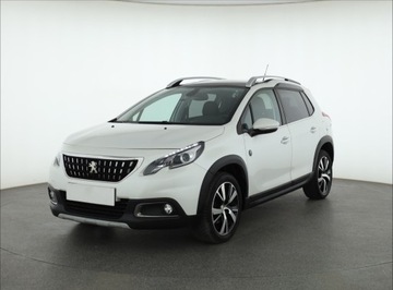 Peugeot 2008 I SUV Facelifting 1.2 PureTech 110KM 2019 Peugeot 2008 1.2 PureTech, Salon Polska, zdjęcie 1