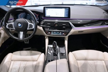 BMW Seria 5 G30-G31 2022 BMW Seria 5 540i xDriveFV23Adaptacyjne Reflektory LEDPakiet Sportowy M, zdjęcie 12