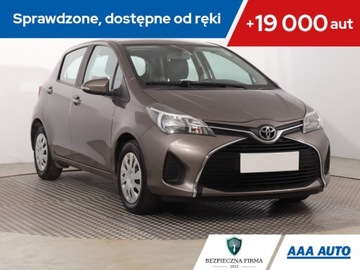 Toyota Yaris III Hatchback 5d Facelifting 1.0 VVT-i 69KM 2016 Toyota Yaris 1.0 VVT-i, Salon Polska