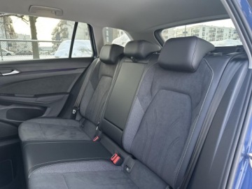 Volkswagen Golf VIII 2025 Volkswagen Golf Variant 1.5 eTSI 150KM Pakiet Ligh, zdjęcie 31