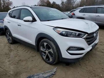 Hyundai Tucson III SUV 1.6 T-GDI 177KM 2016 Hyundai Tucson 1.6 benzyna turbo 175KM 4X4 wersja LIMITED , mala szkoda