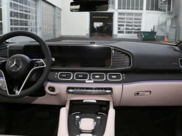 Mercedes GLE V167 SUV Facelifting 2.0 300d 269KM 2026 MERCEDES-BENZ GLE 300 d 4-Matic AMG Line 2.0 (269KM) 2026, zdjęcie 9