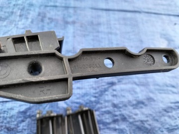 КРЕПЛЕНИЕ КРЫШКИ ЖАЛЮЗИ РЕШЕТКА РЕШЕТКА BMW 7 G11 G12 LIFT LCI