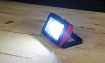 COB LED FLIGHT ПОРТАТИВНЫЙ АККУМУЛЯТОР 5ВТ 100х65х30 ММ МАГНИТ 4 РЕЖИМА YATO