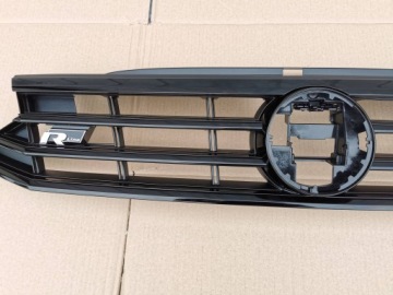 VW PASSAT B8 3G0 R-LINE LIFT 19- РЕШЕТКА РАДИАТОРА ПЕРЕДНЯЯ ЧЕРНАЯ 3G0853653K
