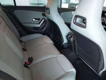 Mercedes Klasa A W177/V177 Hatchback Facelifting 1.3 200 163KM 2025 MERCEDES-BENZ A Klasa 200 AMG Line 1.3 (163KM) 2025, zdjęcie 8