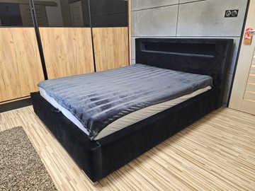 Łóżko tapicerowane 200x200, LED, stelaż, opcjonalnie USB, pojemnik