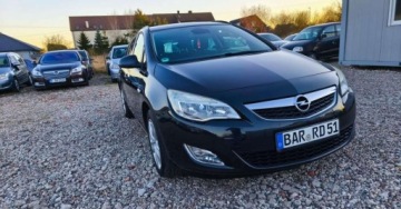 Opel Astra J Sports Tourer 1.4 Turbo ECOTEC 120KM 2011 Opel Astra Opel Astra 1.4 Benzyna 120KM, zdjęcie 3