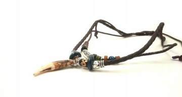 Винтажное ожерелье-амулет из кости клыка с подвеской