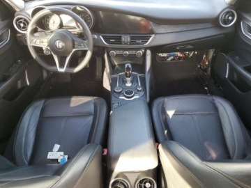 Alfa Romeo Giulia II 2019 Alfa Romeo Giulia 2019 2.0l 2.0 Benzyna 280KM, zdjęcie 8